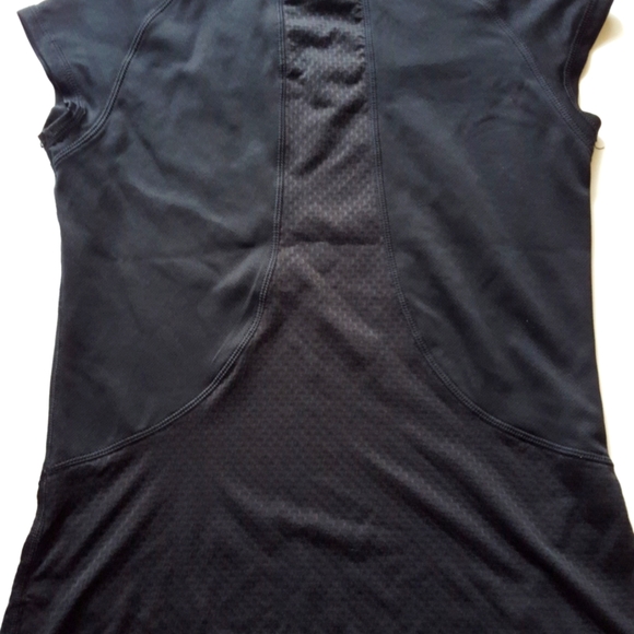 Champion Black Athletic Duo Dry Cap Sleeve Tee EUC - Picture 8 of 11